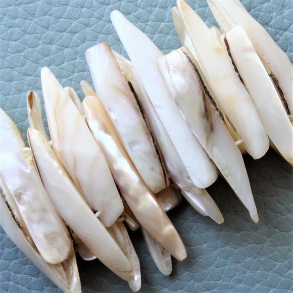 "Shark Bite" Stretch Bracelet XS-S Mother of Pearl Abalone Shell Natural White - Picture 5 of 6